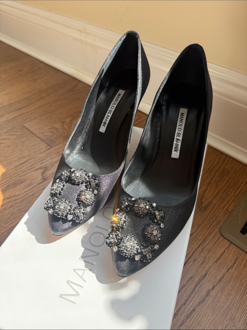 Manolo Blahnik Hangisi 70MM Crystal-Embellished Satin Pumps (Black) - Picture 3 of 5